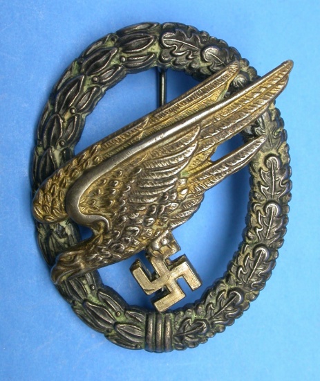 German Luftwaffe WWII Fallschirmjäger/Paratrooper Badge