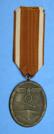 German Military Nazi WWII West Wall Medal