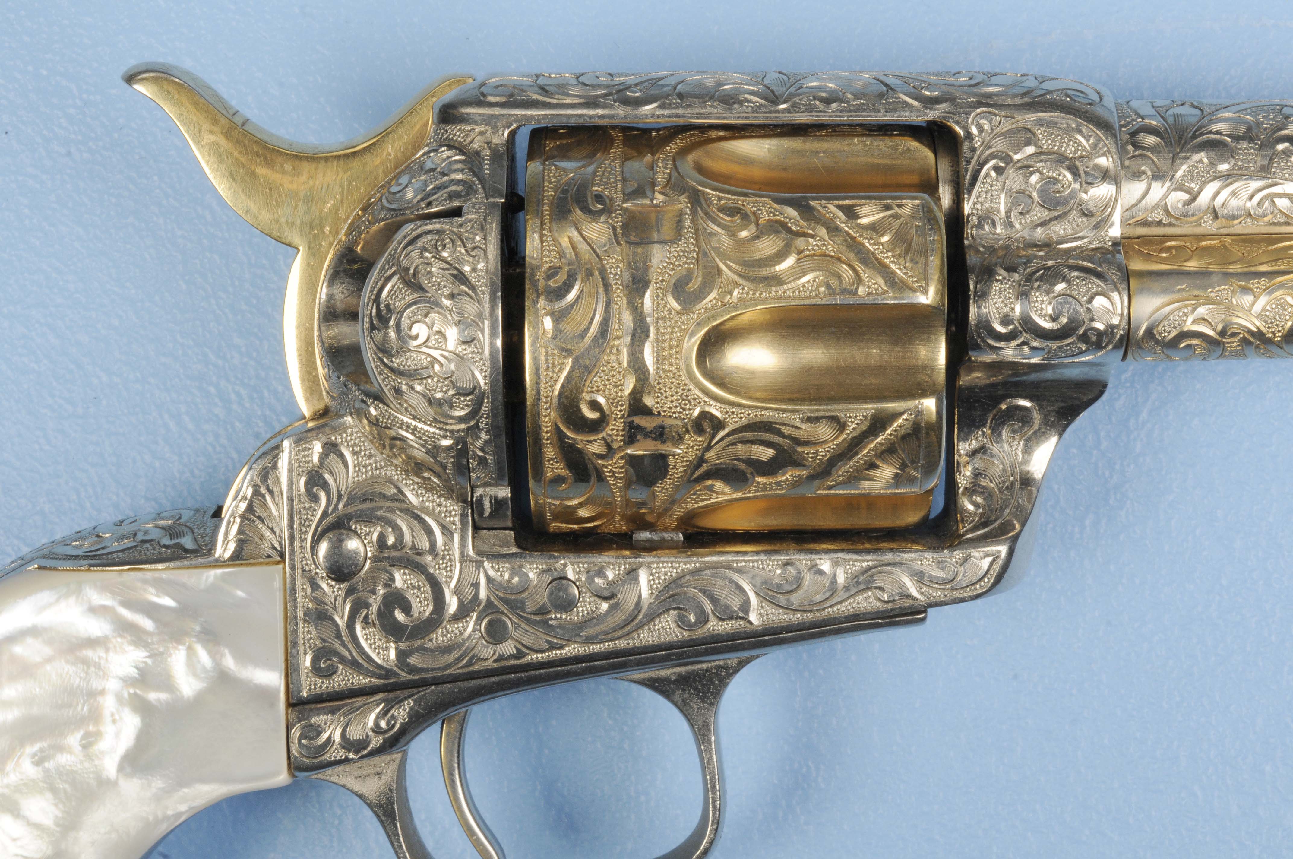 Display M1873 Colt Cavalry 装飾的な金ーリボルバー M1873 Colt Cavalry Single Action Army Revolver - 1873 - Non