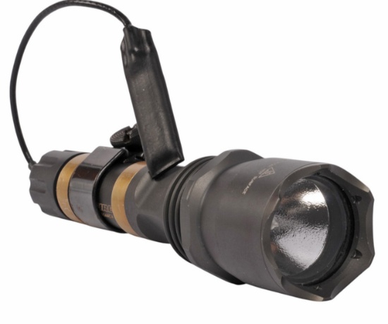 GWOT era NSW Surefire M961 Weapon Light (APL)