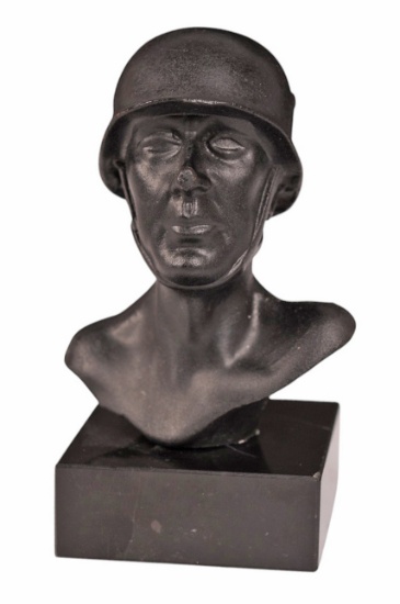 Little statue (C3T)