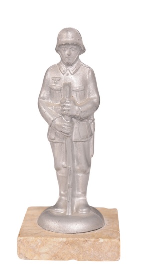 Statue (C3T)