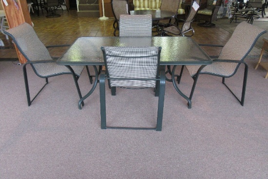 WINSTON SEAGROVE 42 BY 68 RECTANGULAR GLASS TOP TABLE WITH 4 GAME CHAIRS