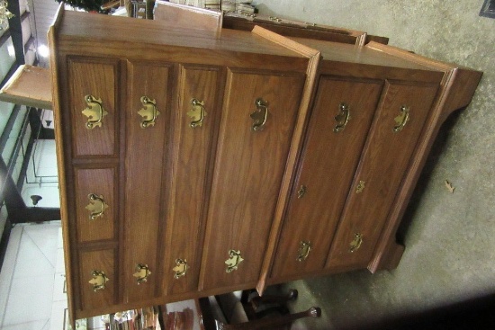 PENNSYLVANIA HOUSE CHEST OF DRAWERS