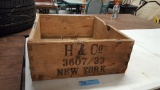 H & COMPANY NEW YORK WOODEN BOX