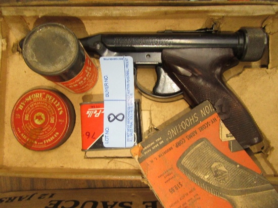 HY-SCORE TARGET MODEL PELLET GUN WITH EXTRA PELLETS. NUMBER 808979