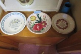 3 LARGE CERAMIC SERVING DISHES AND CERAMIC VASE