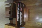 THOMAS ORGAN. THIS ITEM IS IN BASEMENT. BRING QUALIFIED HELP FOR REMOVAL!!!