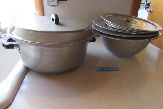 VINTAGE ALUMINUM POT WITH LID, BOWL, AND 6 ALUMINUM LIDS