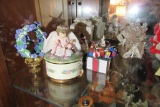 DOLLS AND FIGURINES