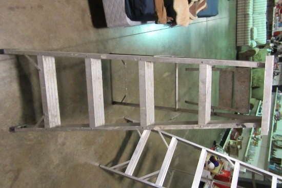 4 FOOT ALUMINUM STEP LADDER