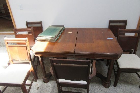 VINTAGE DINING ROOM SET WITH TABLE AND 6 CHAIRS. ONE HOST