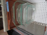 ASSORTED PYREX BAKING DISHES AND WOODEN TRAY