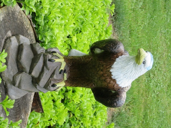 HEAVY CEMENT EAGLE YARD ORNAMENT