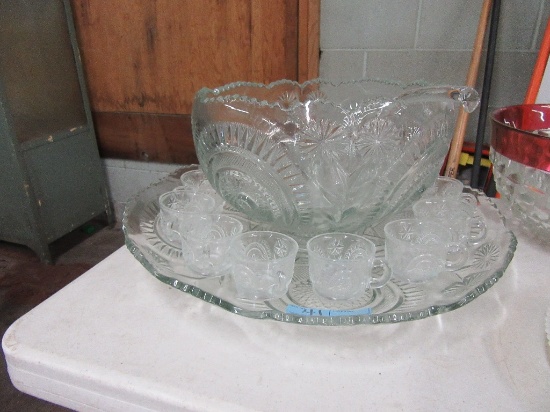 LARGE PUNCH BOWL SET WITH SERVING TRAY & 12 GLASSES