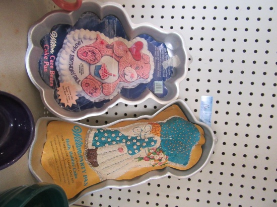CARE BEARS AND HOLLY HOBBIE CAKE PANS