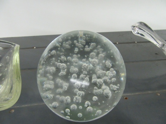BUBBLE GLASS PAPERWEIGHT