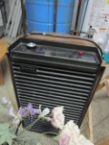 MAGIC CHEF DEHUMIDIFIER