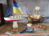 ASSORTED MODEL SAILBOATS AND PLAQUES