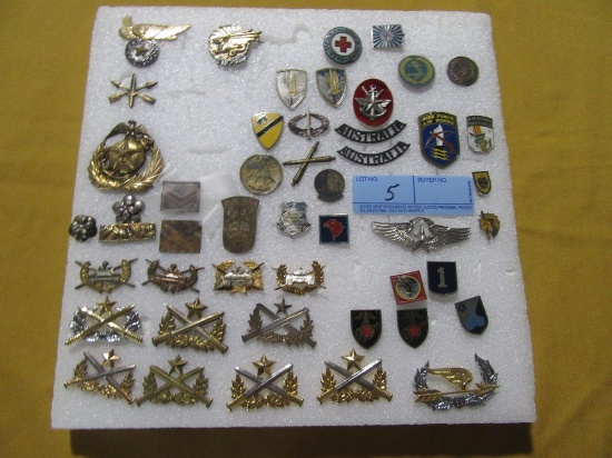 MILITARY PINS. SOME FOREIGN.