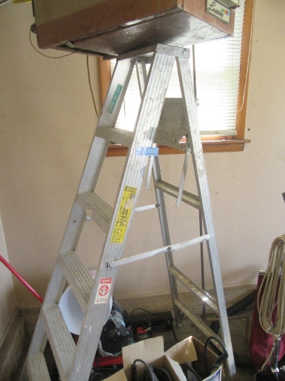 KELLER ALUMINUM 6' LADDER AND 2' LADDER