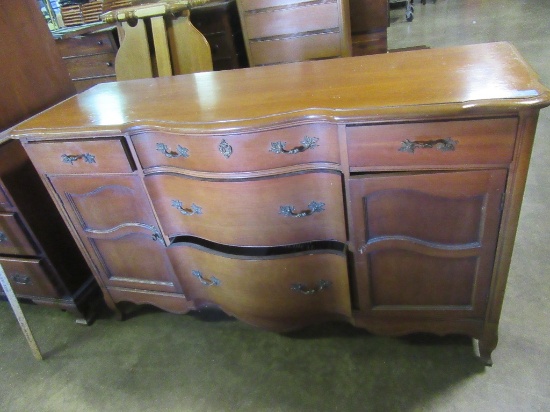 VINTAGE BUFFET. ONE PULL HANDLE MISSING