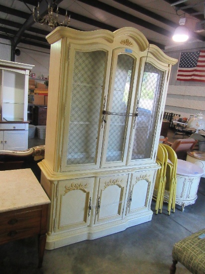 LIGHTED FRENCH PROVINCIAL STYLE BREAKFRONT