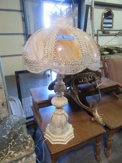 FRENCH PROVINCIAL STYLE TABLE LAMP WITH SLAG GLASS SHADE