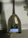 TRENCH SHOVEL WITH COVER