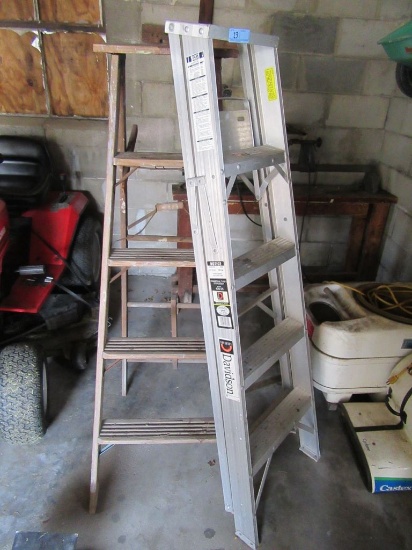ALUMINUM AND WOODEN 5 FOOT LADDERS