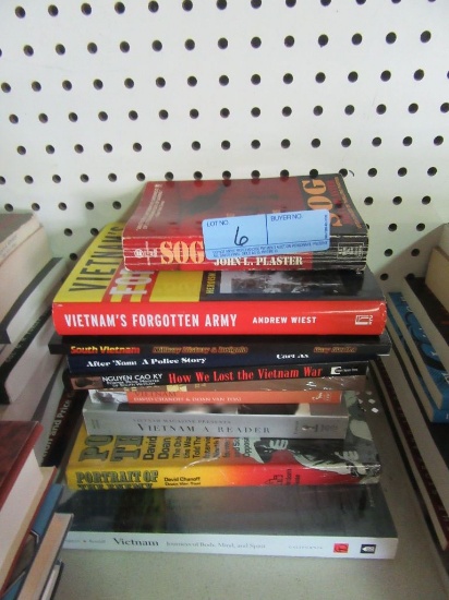 ASSORTMENT OF VIETNAM WAR BOOKS