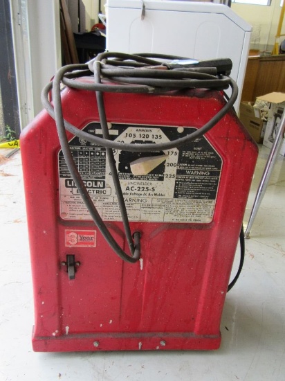 LINCOLN ELECTRIC TOMBSTONE STYLE WELDER MODEL NUMBER AC225S