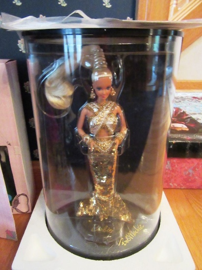 BOB MACKIE BARBIE DOLL IN GOLD DRESS AND CASE