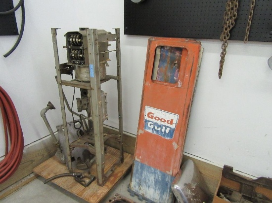 GOOD GULF GAS PUMP WITH PARTS BY GILBARCO. APPROXIMATELY 55-1/2 INCHES TALL