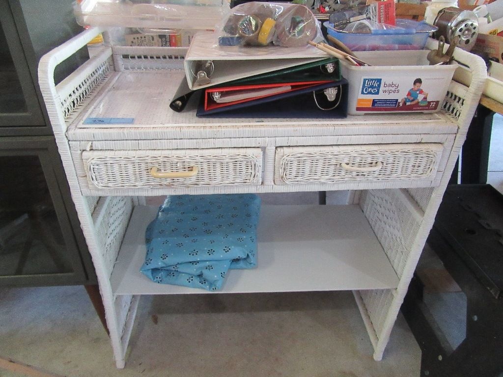 Lot White Wicker Writing Desk Proxibid Auctions