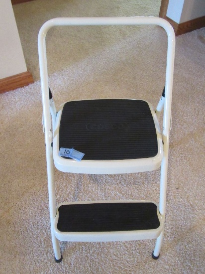 COSCO STEP STOOL