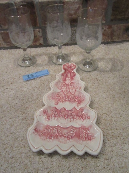 NOBLE EXCELLENCE CHRISTMAS PLATE AND STEMWARE