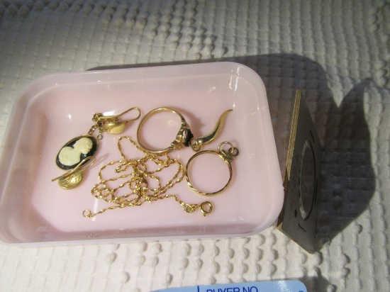 ASSORTED GOLD NECKLACE, RINGS, EARRINGS, PENDANT, CAMEO