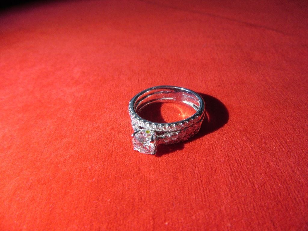 10-2-18 WRA - LADIES 18K WG DIAMOND WEDDING SET