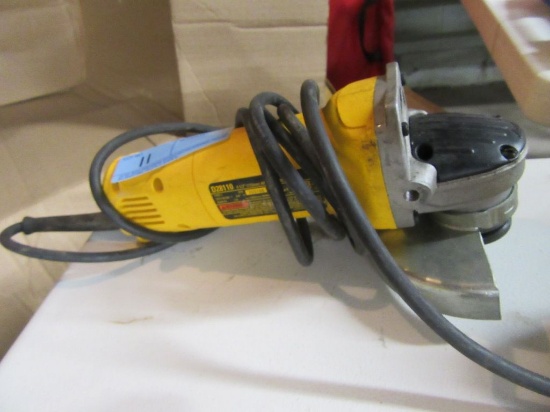 DEWALT ANGLE GRINDER