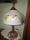 VINTAGE LAMP. CAST NUMBER ML 0 2235. HAND-PAINTED SHADE WITH DAFFODIL MOTIF