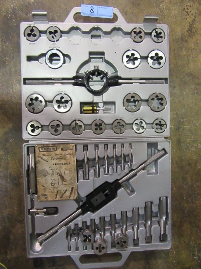 TAP AND DIE SET WITH CASE