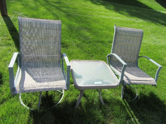 2 SWIVEL CHAIRS FOR PATIO AND LITTLE TABLE