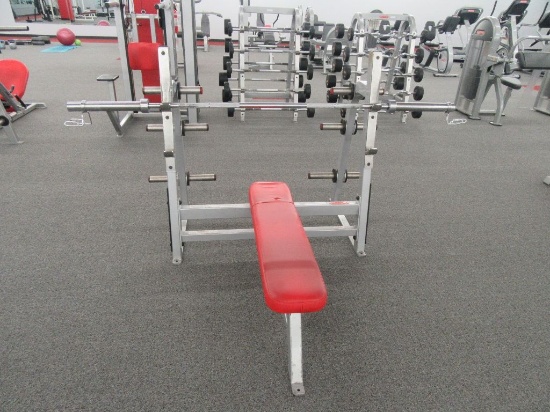 STAR TRAC STRAIGHT BENCH PRESS WITH BAR