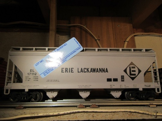 LIONEL ERIE LACKAWANNA RAILROAD CAR MODEL EL-17112