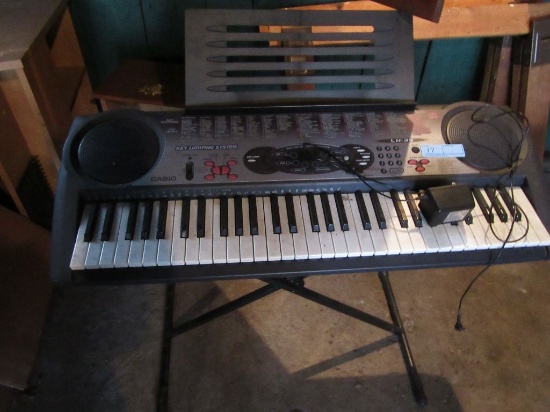 CASIO LK-35 KEYBOARD WITH STAND