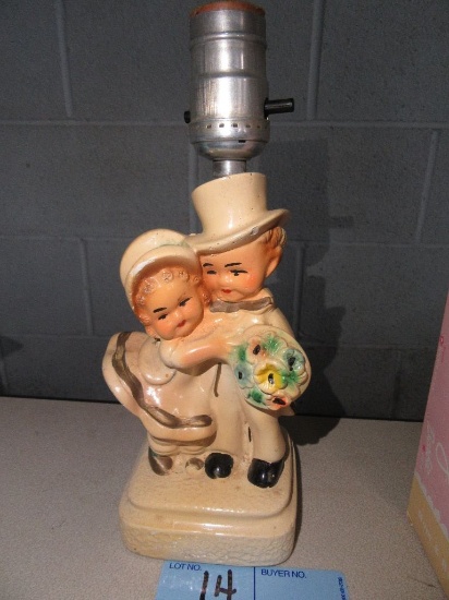 FIGURINE LAMP