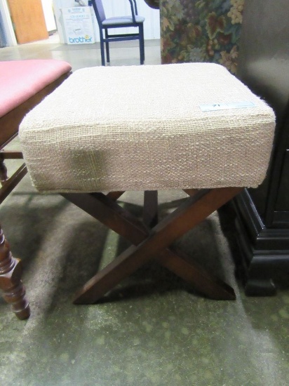 PADDED FOOTSTOOL WITH WOODEN LEGS