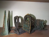 4 PAIRS OF METAL BOOKENDS