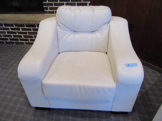 FAUX LEATHER-LIKE WHITE CHAIR